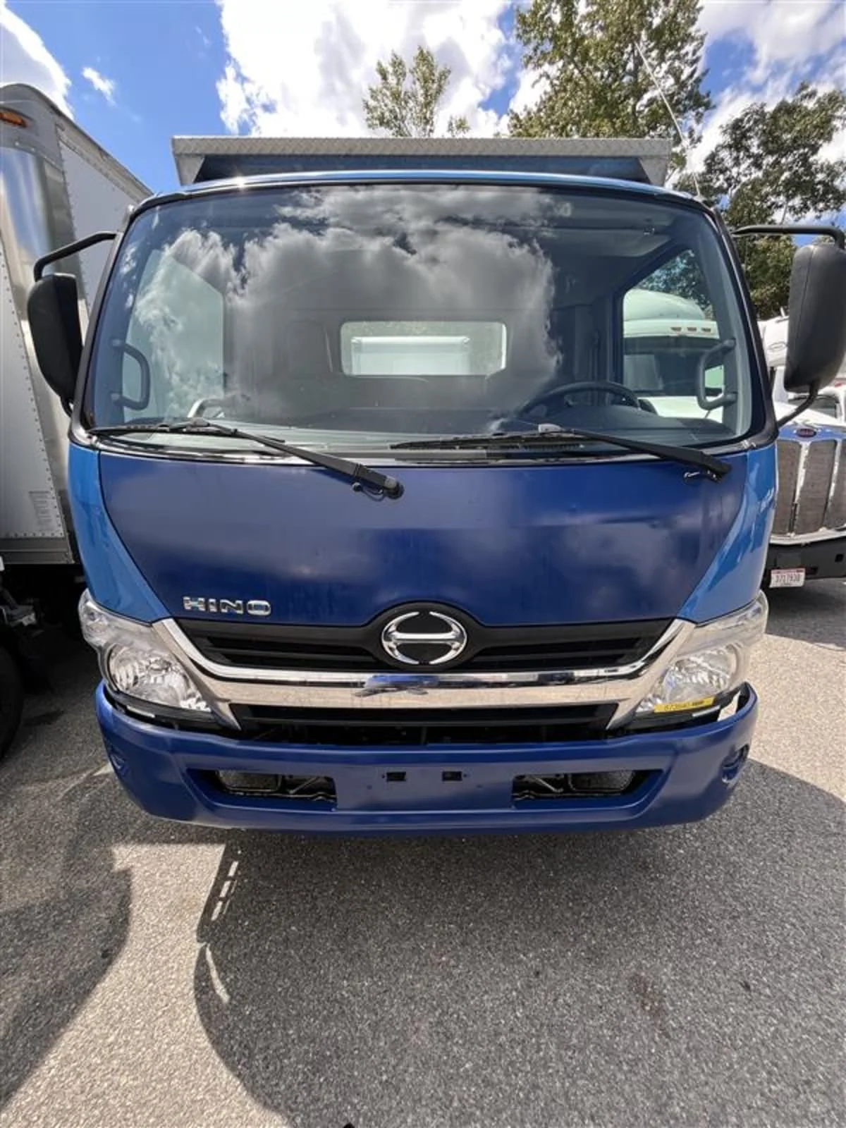 2019 Isuzu NQR in Ashland, VA — photo 2