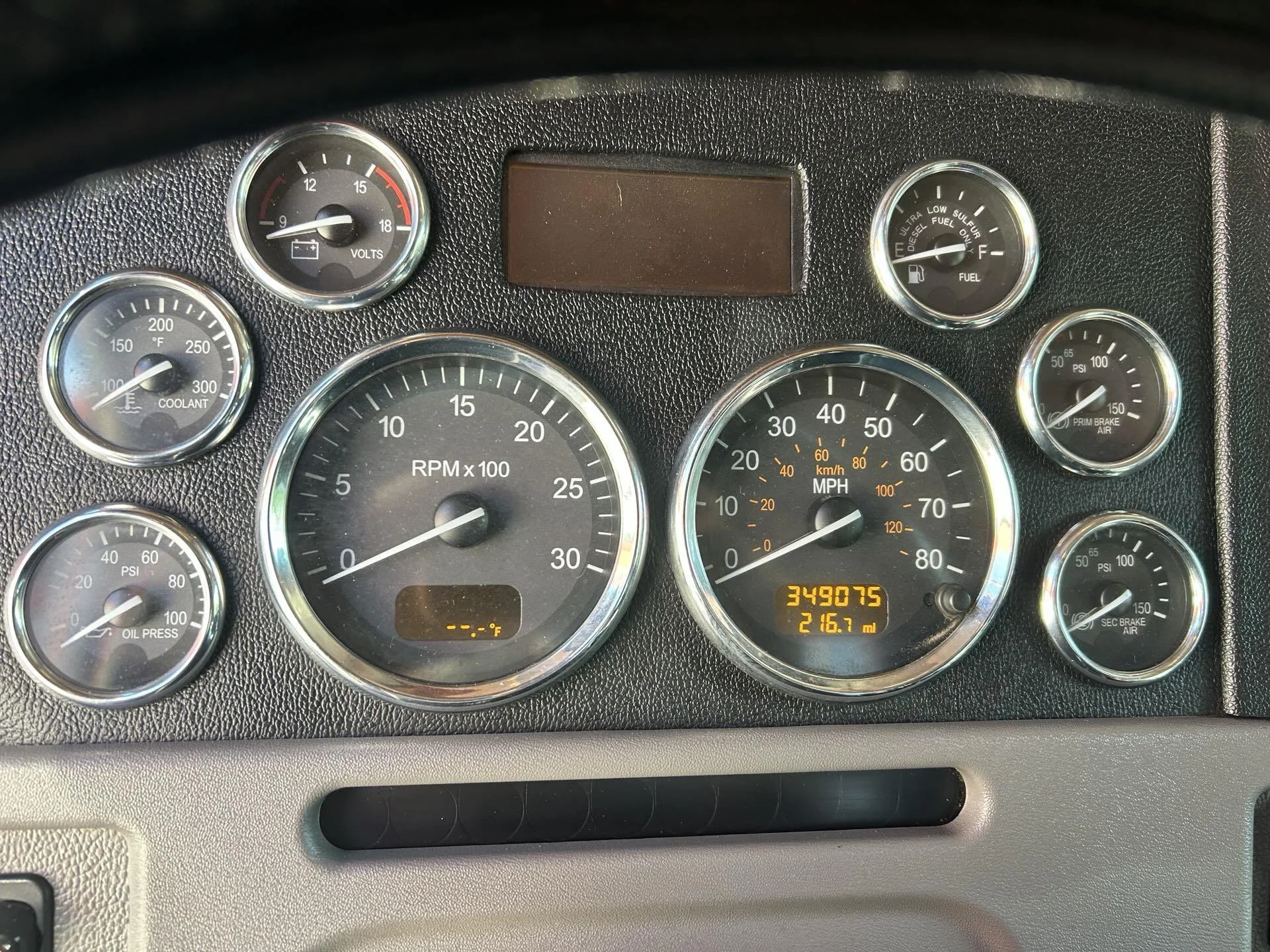 2021 Peterbilt 389 in Etna, OH — photo 17