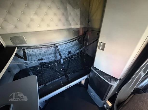 2022 Kenworth T680 - image 19