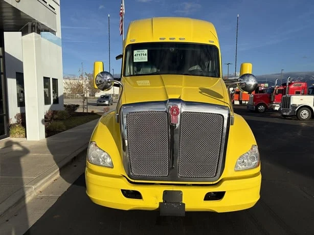 2022 Kenworth T680 - image 5