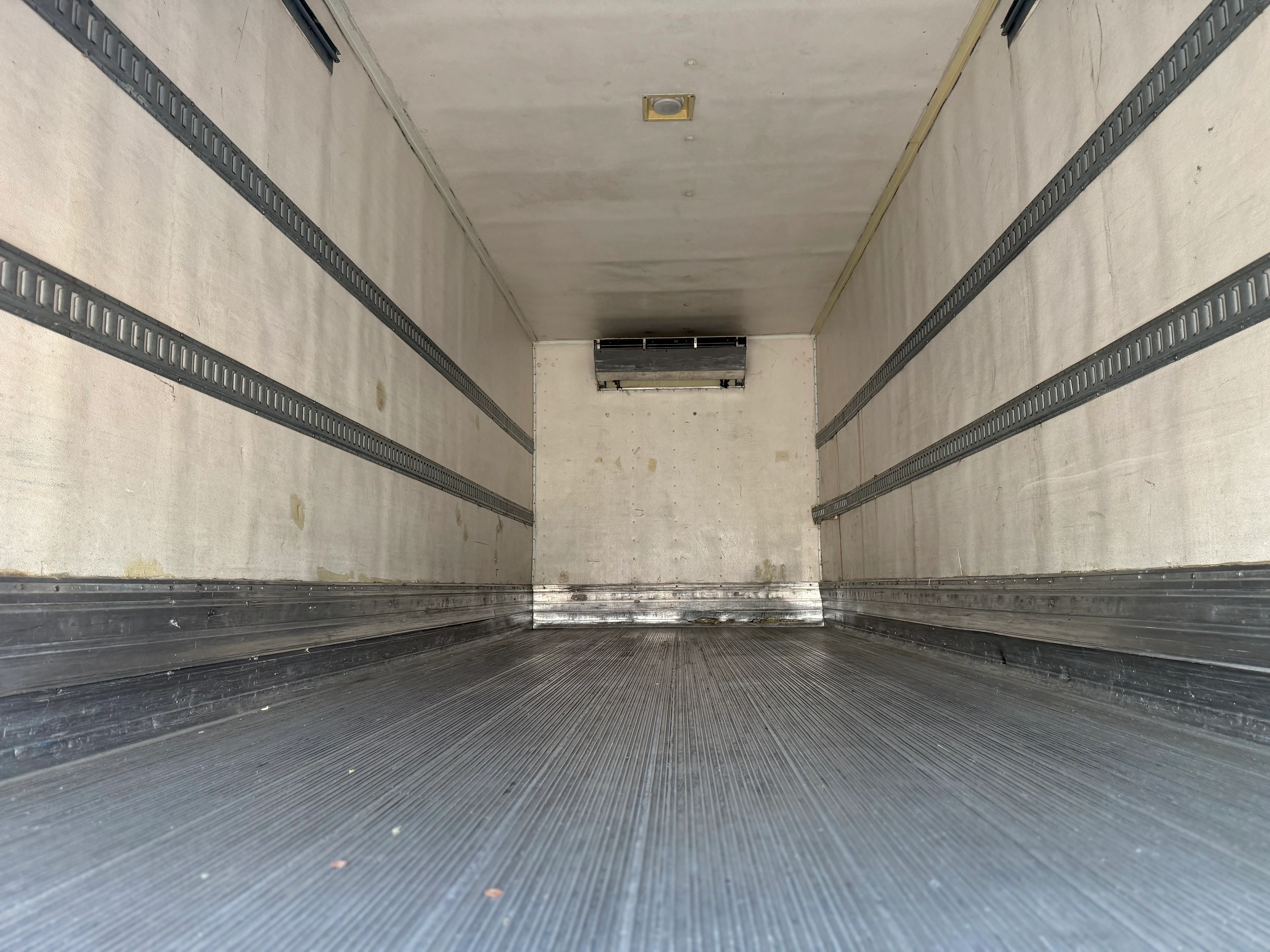 2008 Freightliner M2 106 in Denver, CO — photo 16