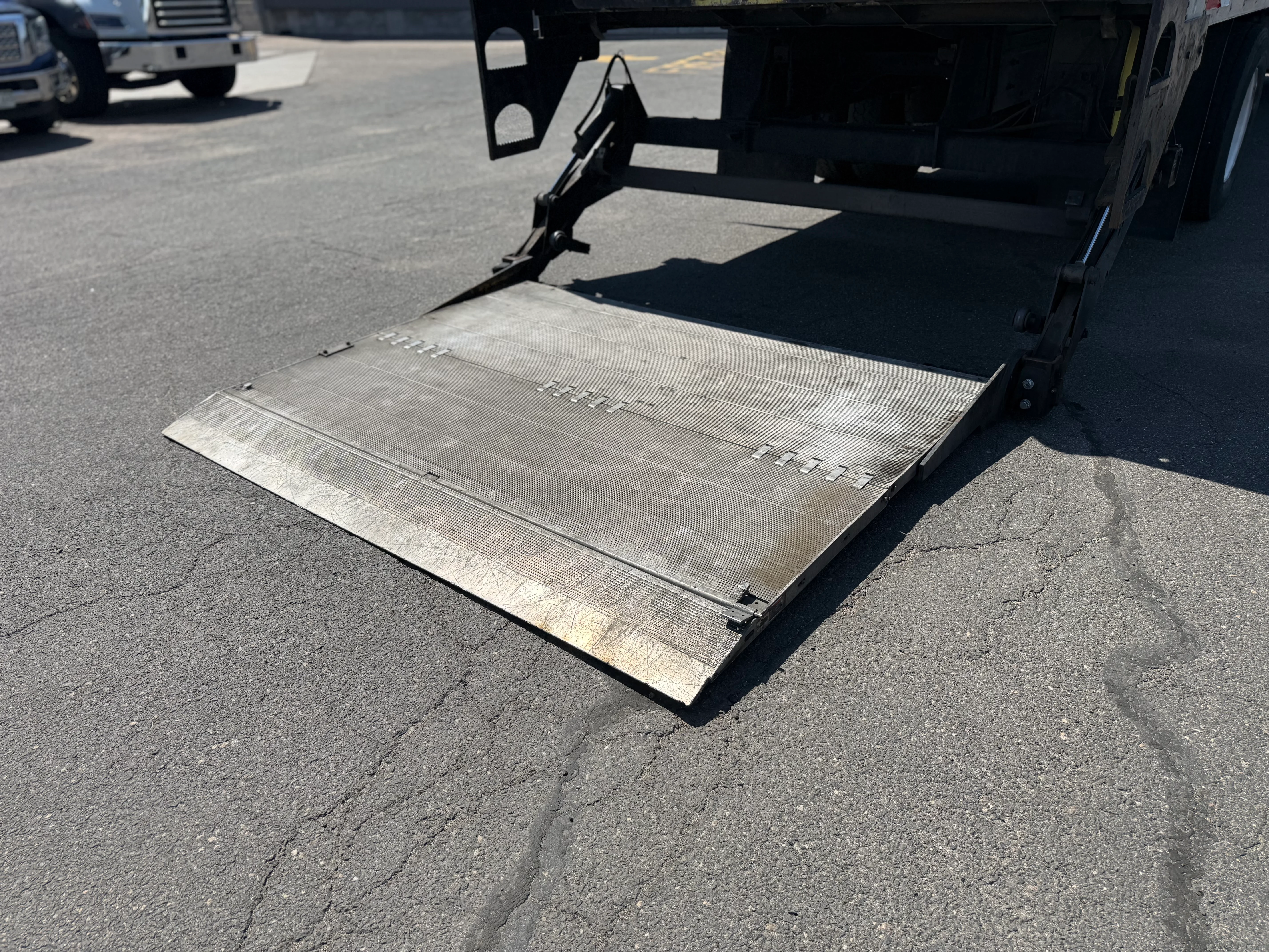 2008 Freightliner M2 106 in Denver, CO — photo 17