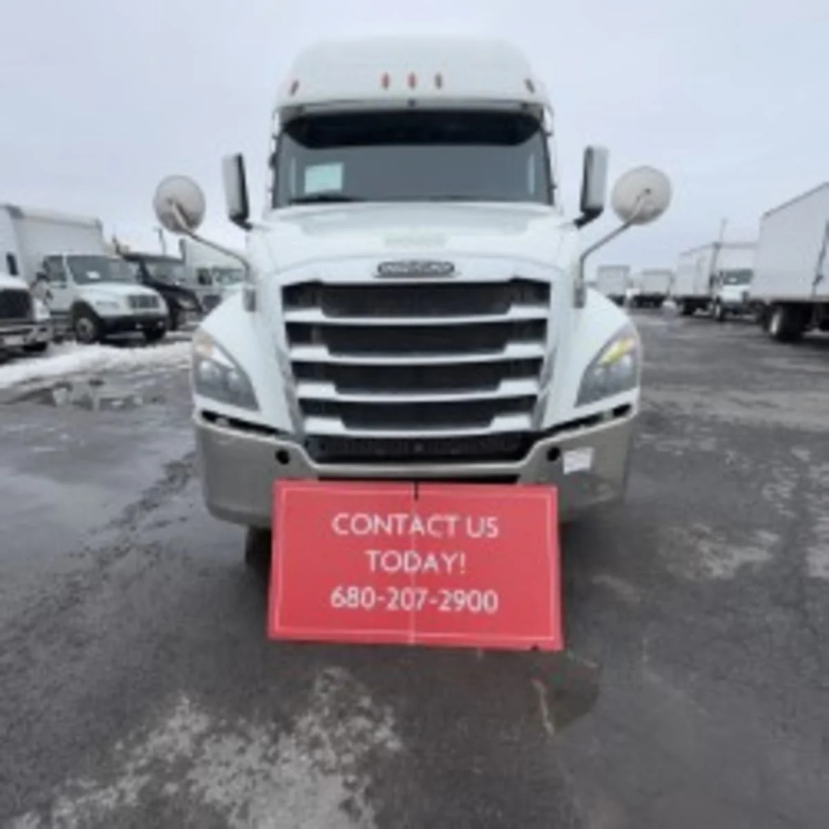 2020 Freightliner Cascadia - image 2