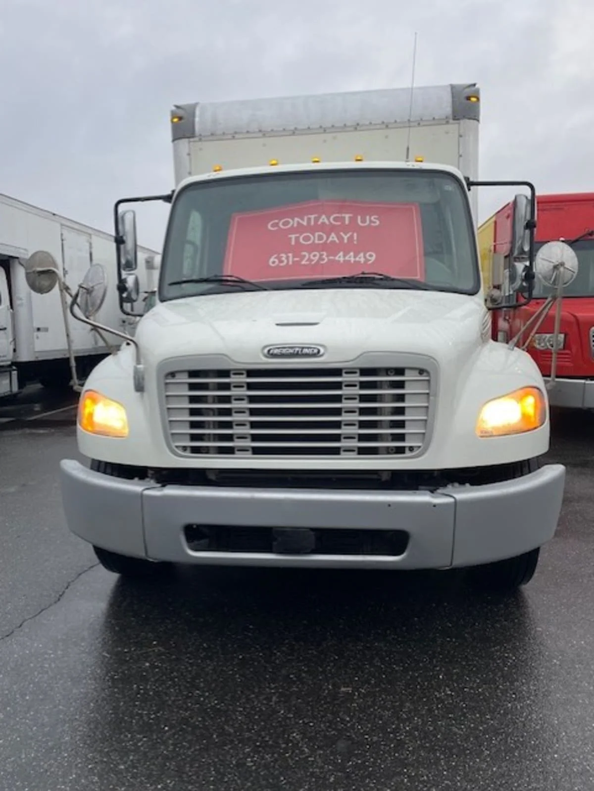 2019 Freightliner M2 106 in Farmingdale, NY — photo 2