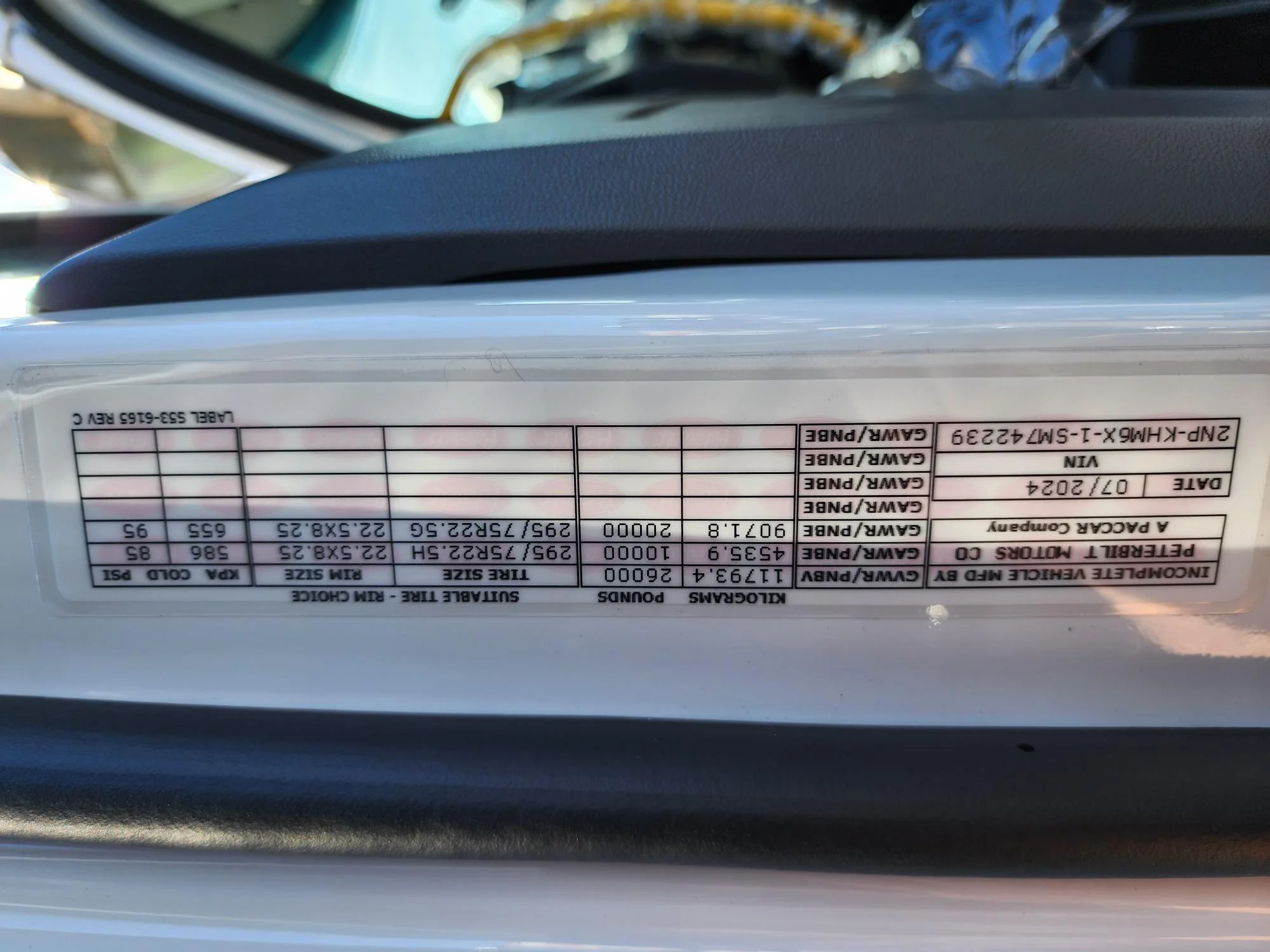 2025 Peterbilt 536 - image 9