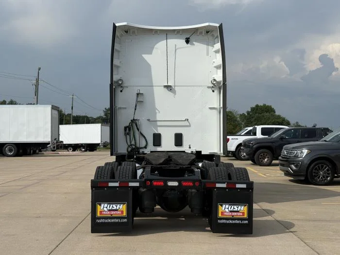 2021 Peterbilt 579 - image 5