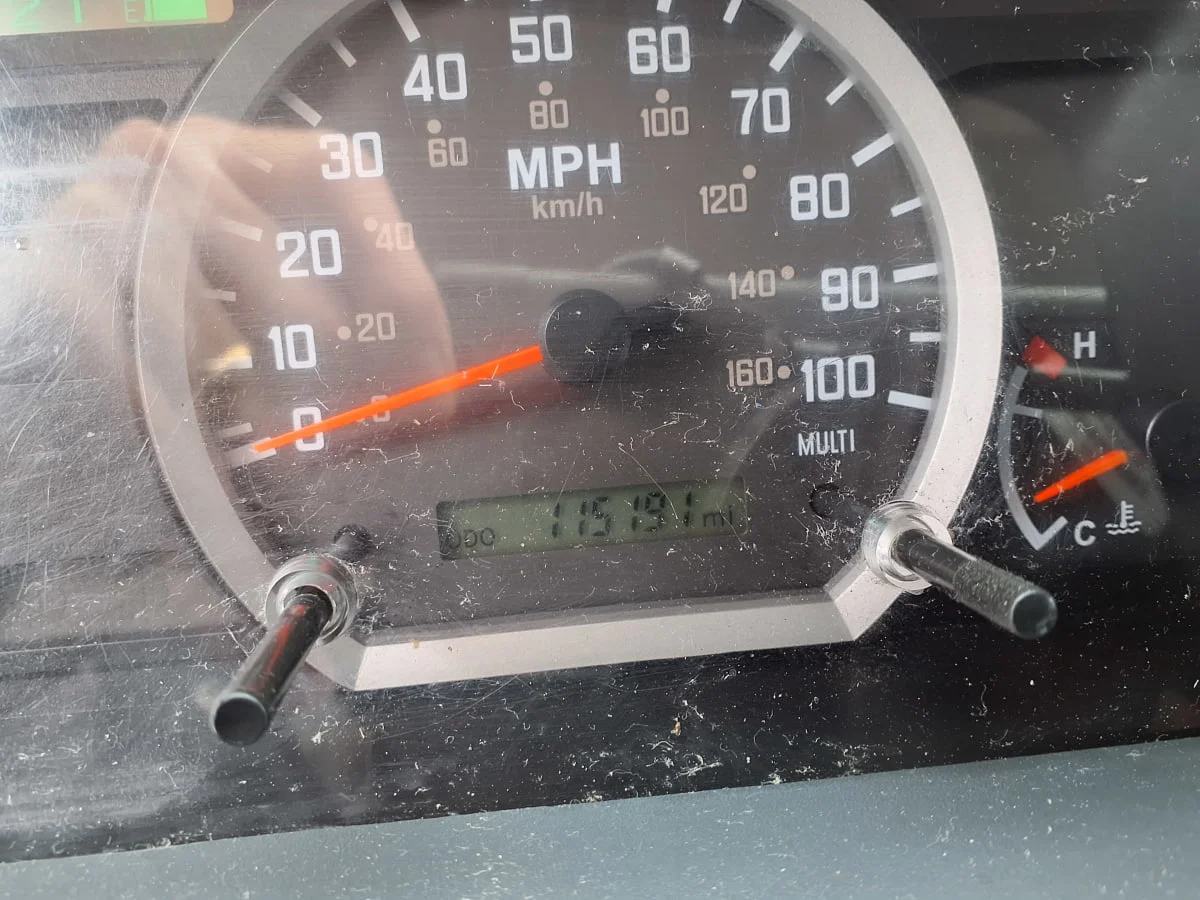 2018 Isuzu NPR - image 12