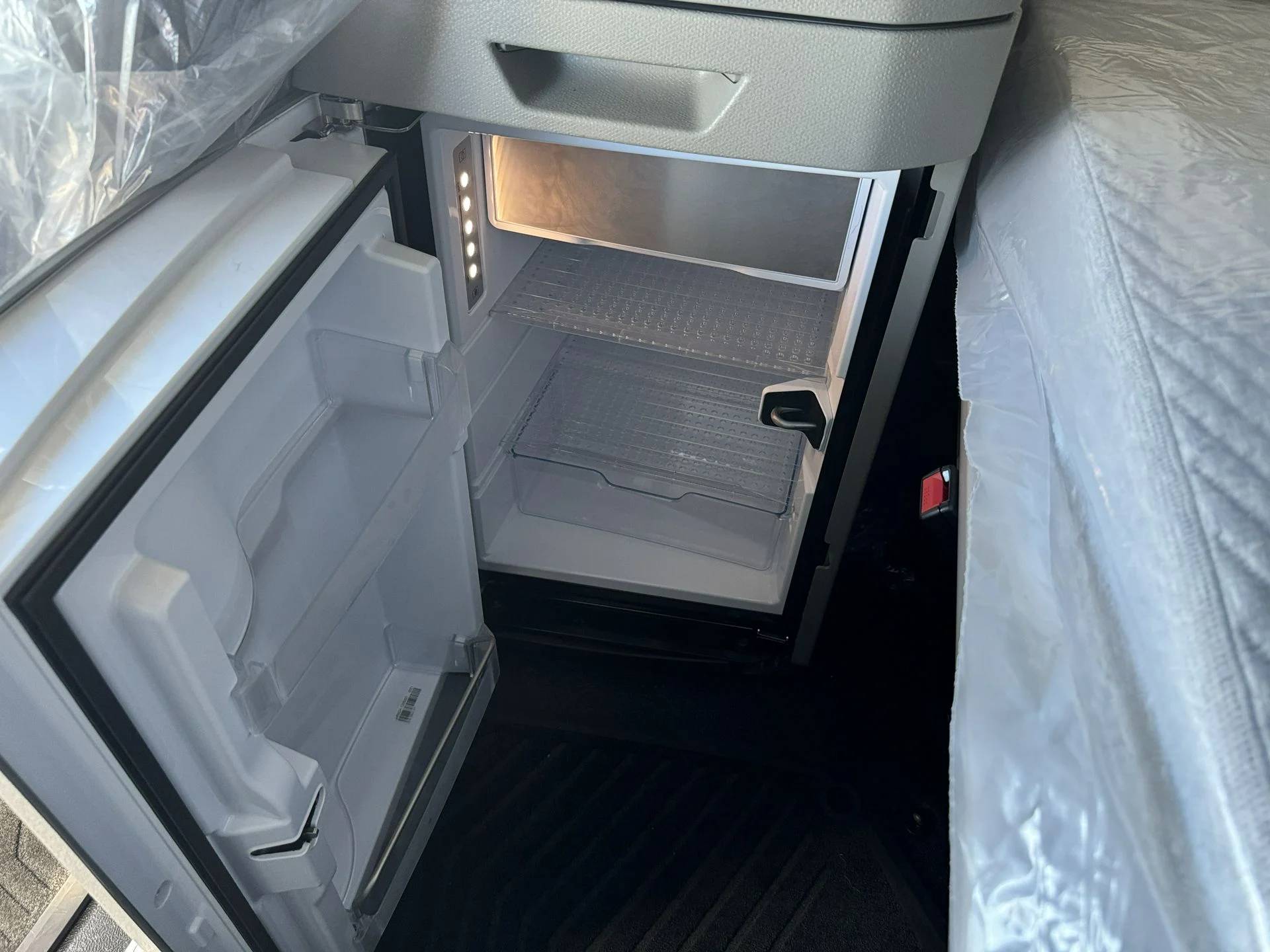 2026 Volvo VNL 860 - image 9