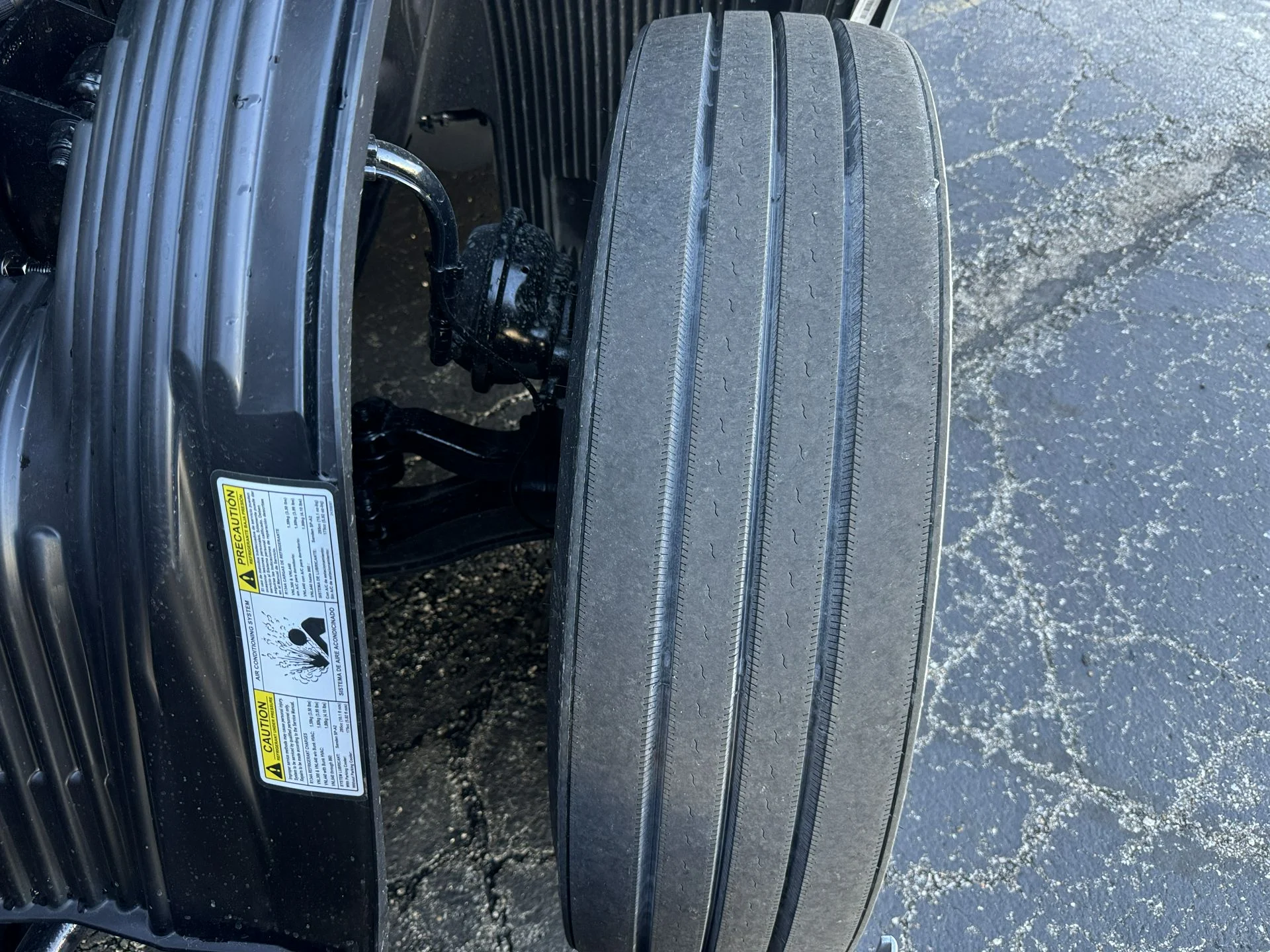 2026 Volvo VNL 860 - image 18