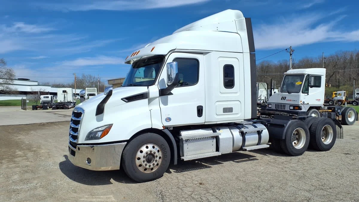 2020 Freightliner Cascadia in West Chester, OH