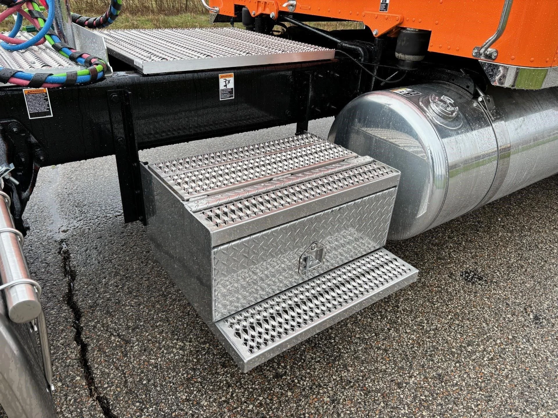 2025 Peterbilt 589 - image 12