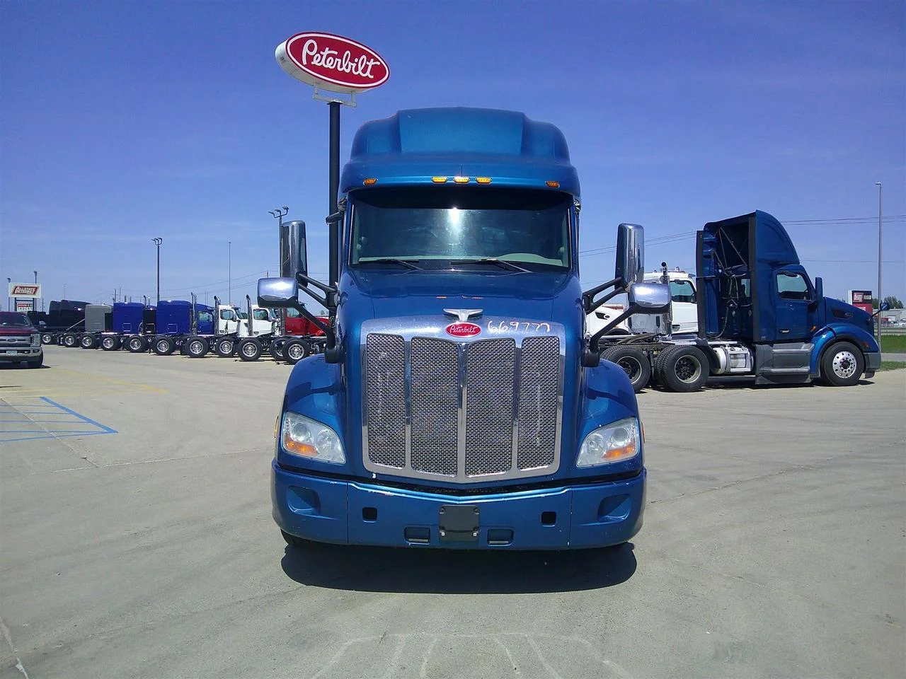 2020 Peterbilt 579