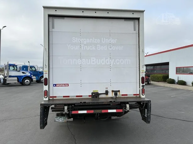 2020 Isuzu NPR - image 8