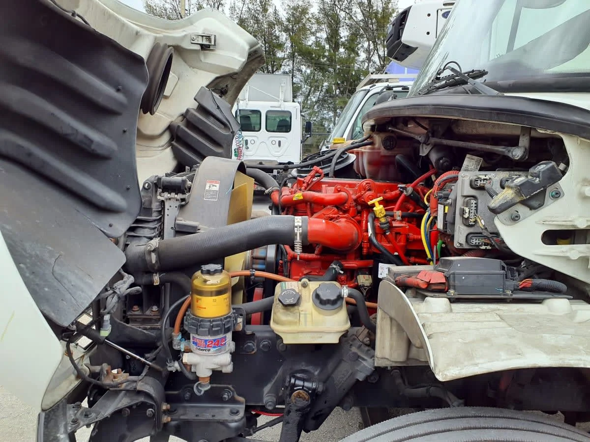2019 Freightliner M2 106 in Davie, FL — photo 9