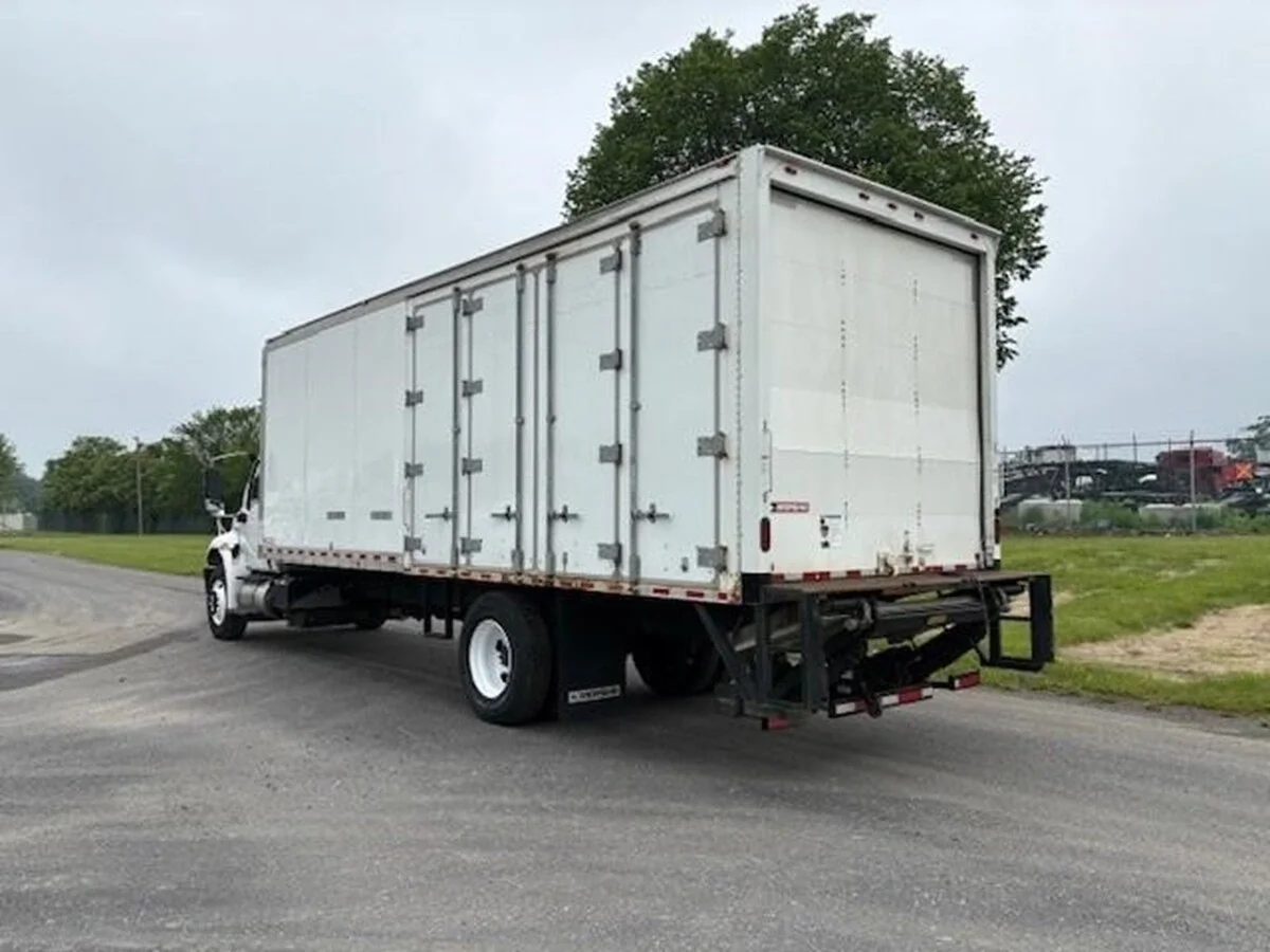 2019 International MV - image 3