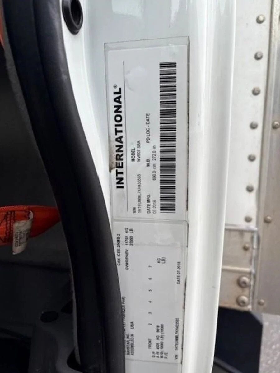 2019 International MV - image 15