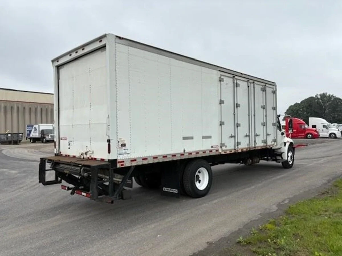 2019 International MV - image 6