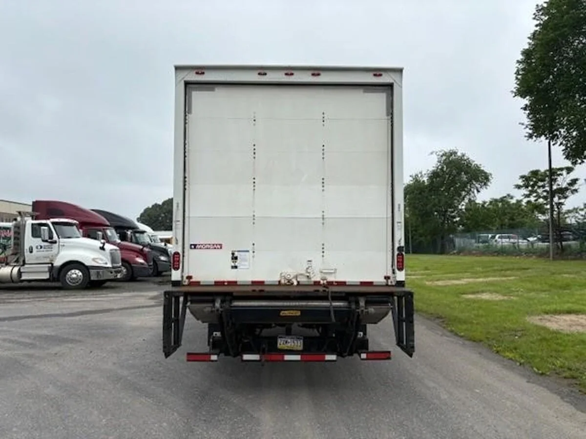 2019 International MV - image 4