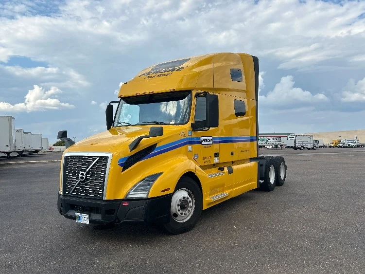 2022 Volvo VNL 760 in San Antonio, TX — photo 3