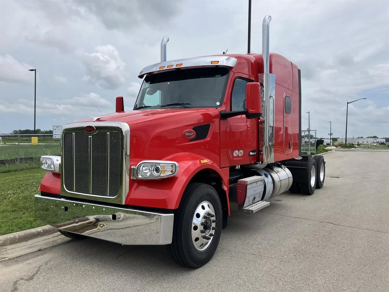 2027 Peterbilt 567 in Rochester, MN — photo 12