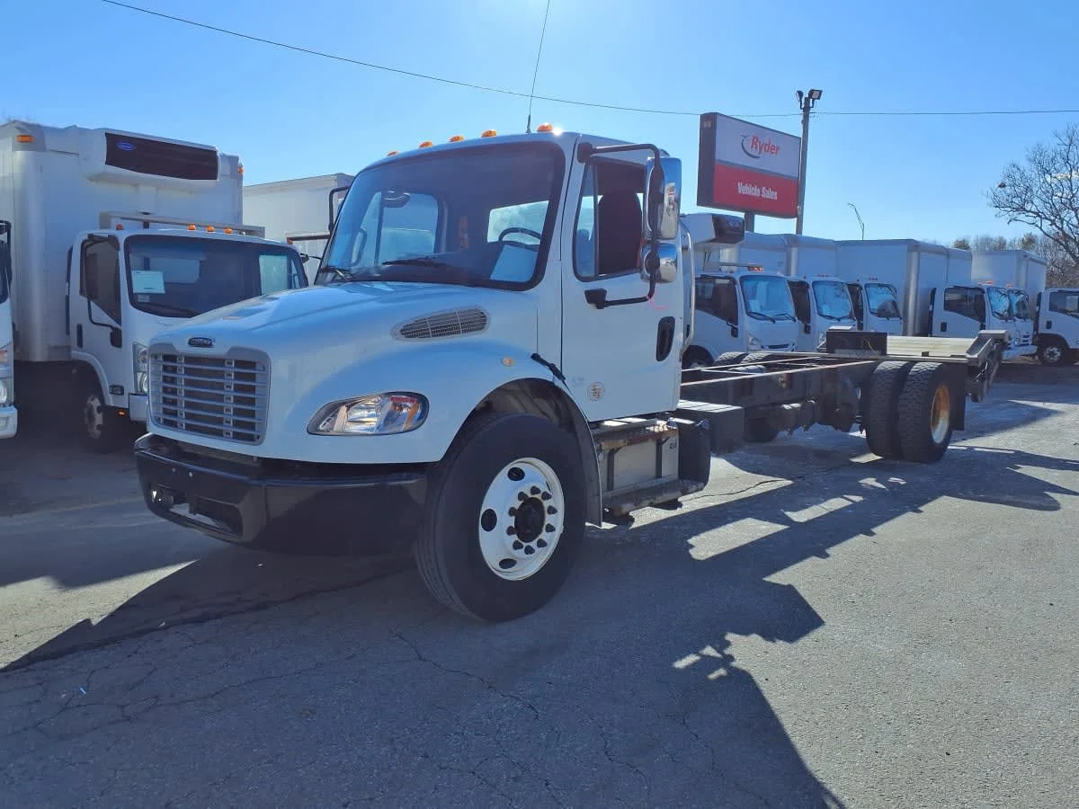 2019 Freightliner M2 106 in Salisbury, MA