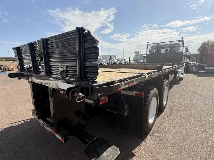 2019 Peterbilt 348 — photo 6