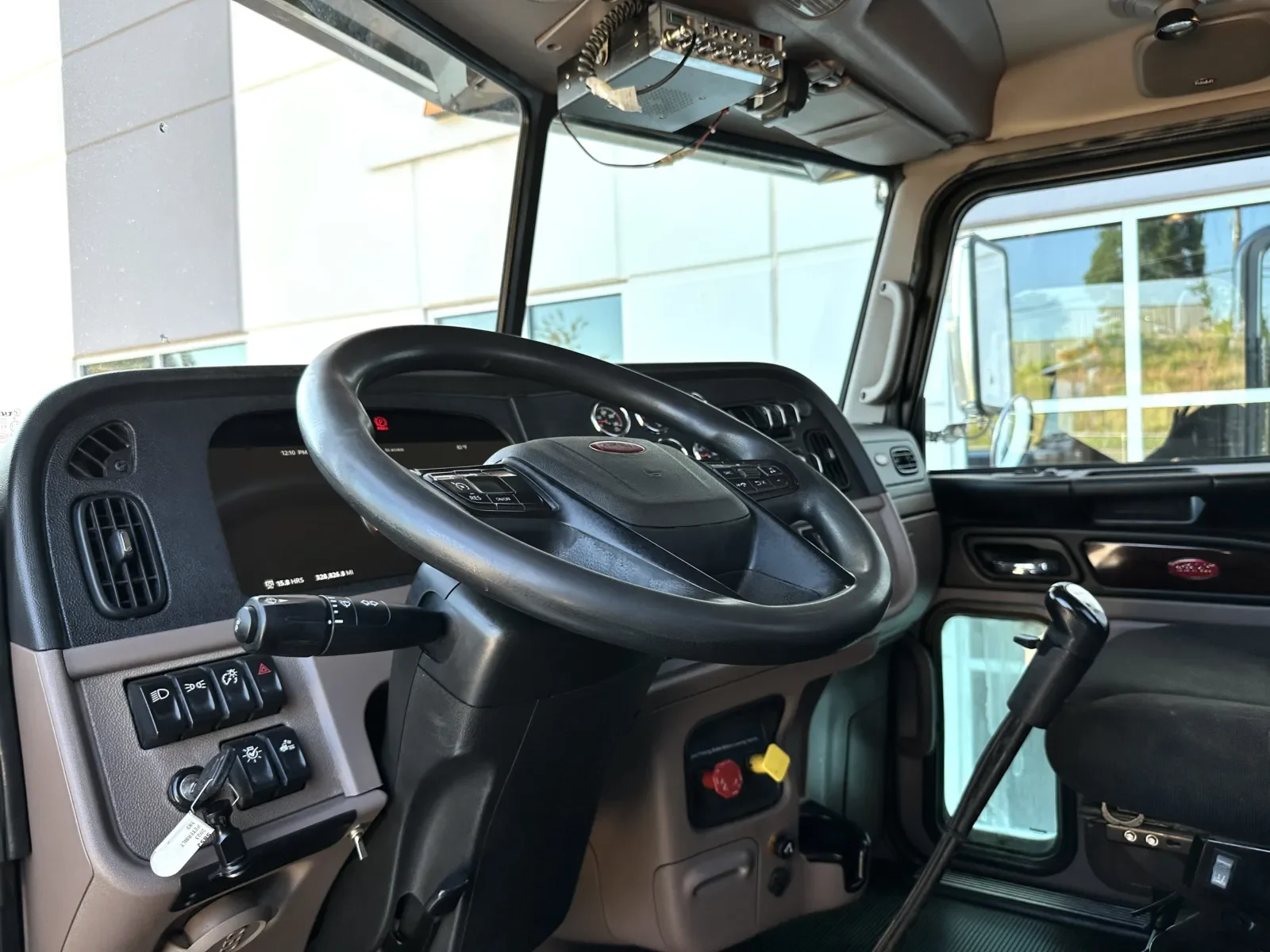2023 Peterbilt 389 in Greer, SC — photo 16