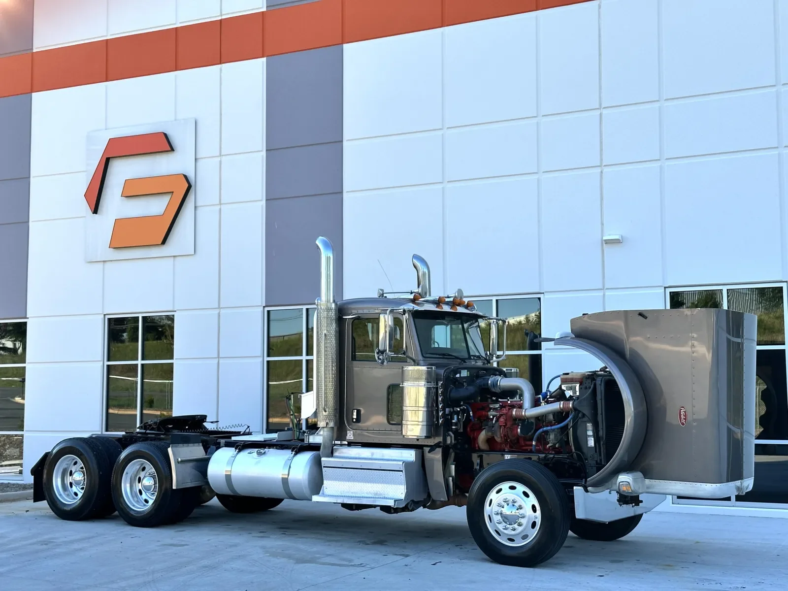 2023 Peterbilt 389 in Greer, SC — photo 9