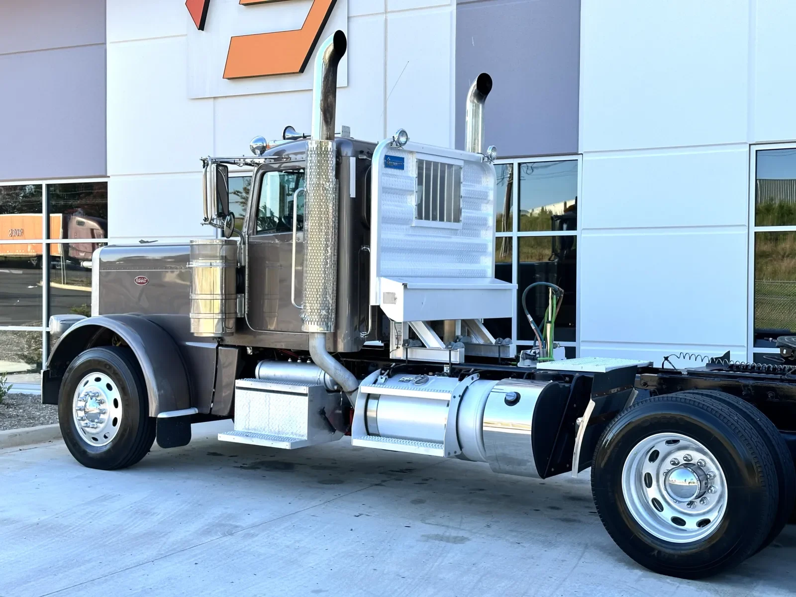 2023 Peterbilt 389 in Greer, SC — photo 8