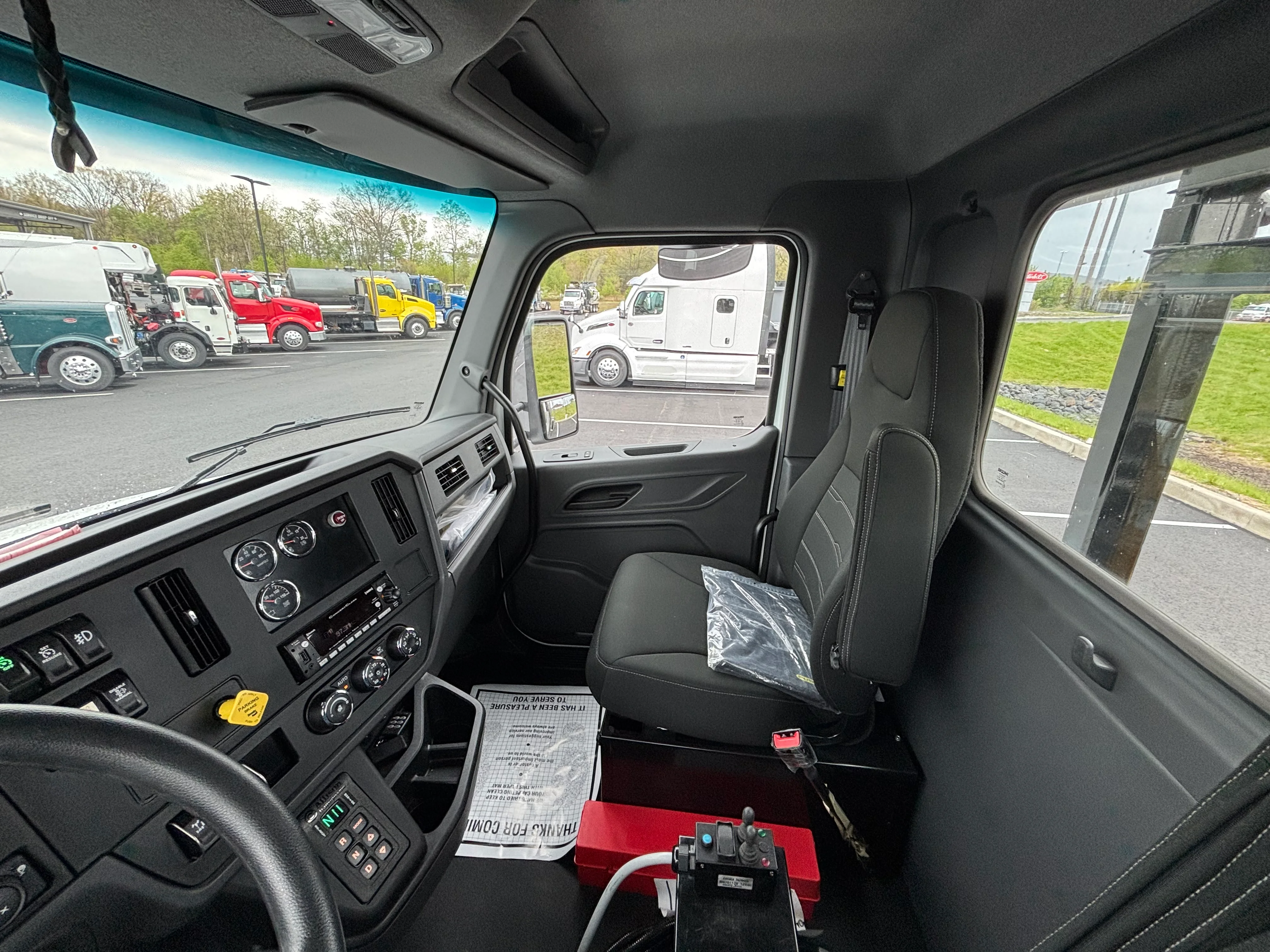 2025 Peterbilt 537 in Scranton, PA — photo 12