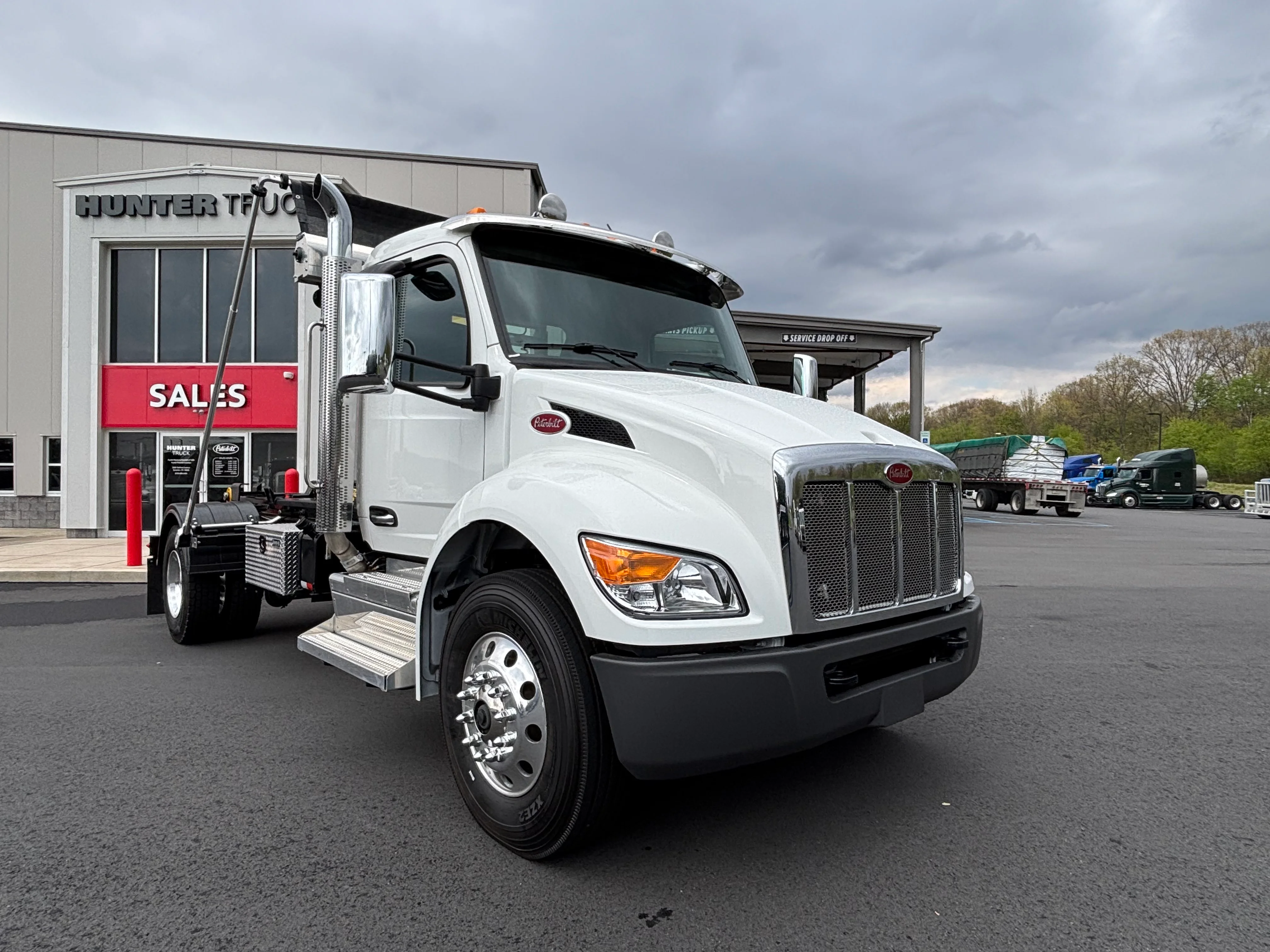 2025 Peterbilt 537 in Scranton, PA — photo 8