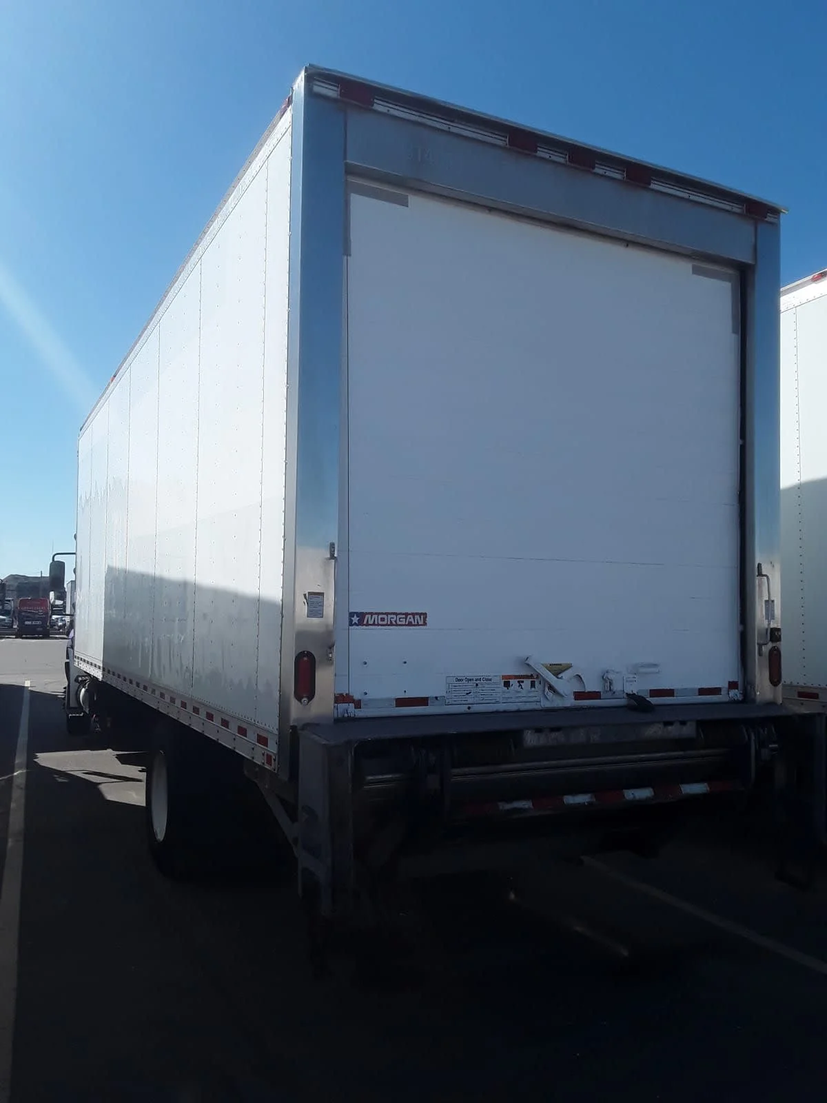 2019 International 4300 - image 4