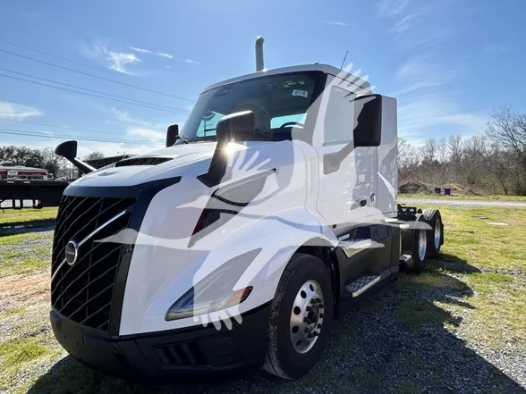 2025 Volvo VNL 300