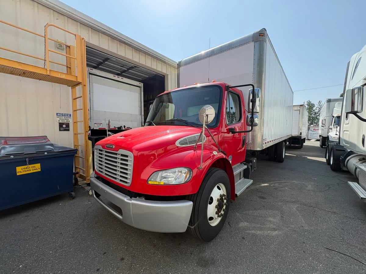 2017 Freightliner M2 106