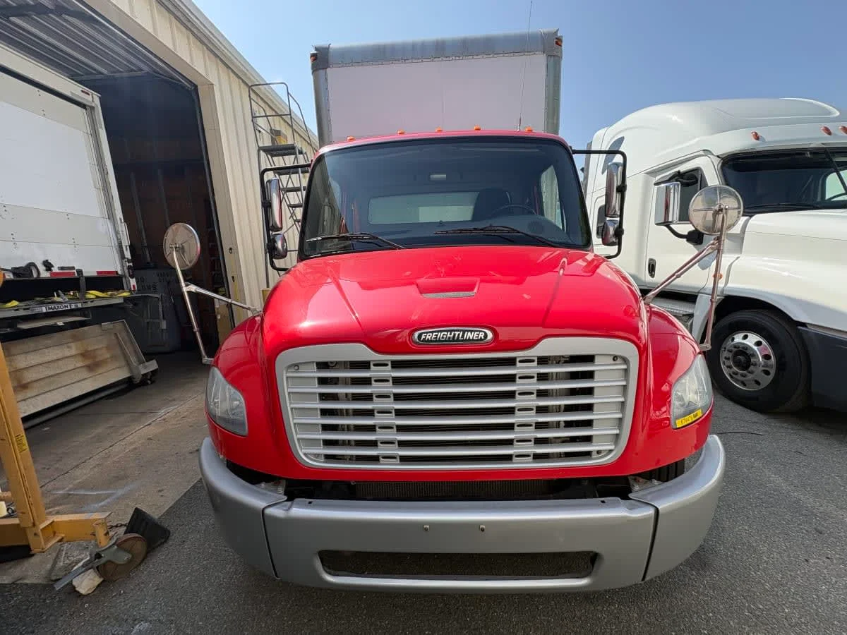 2017 Freightliner M2 106 in Ashland, VA — photo 2