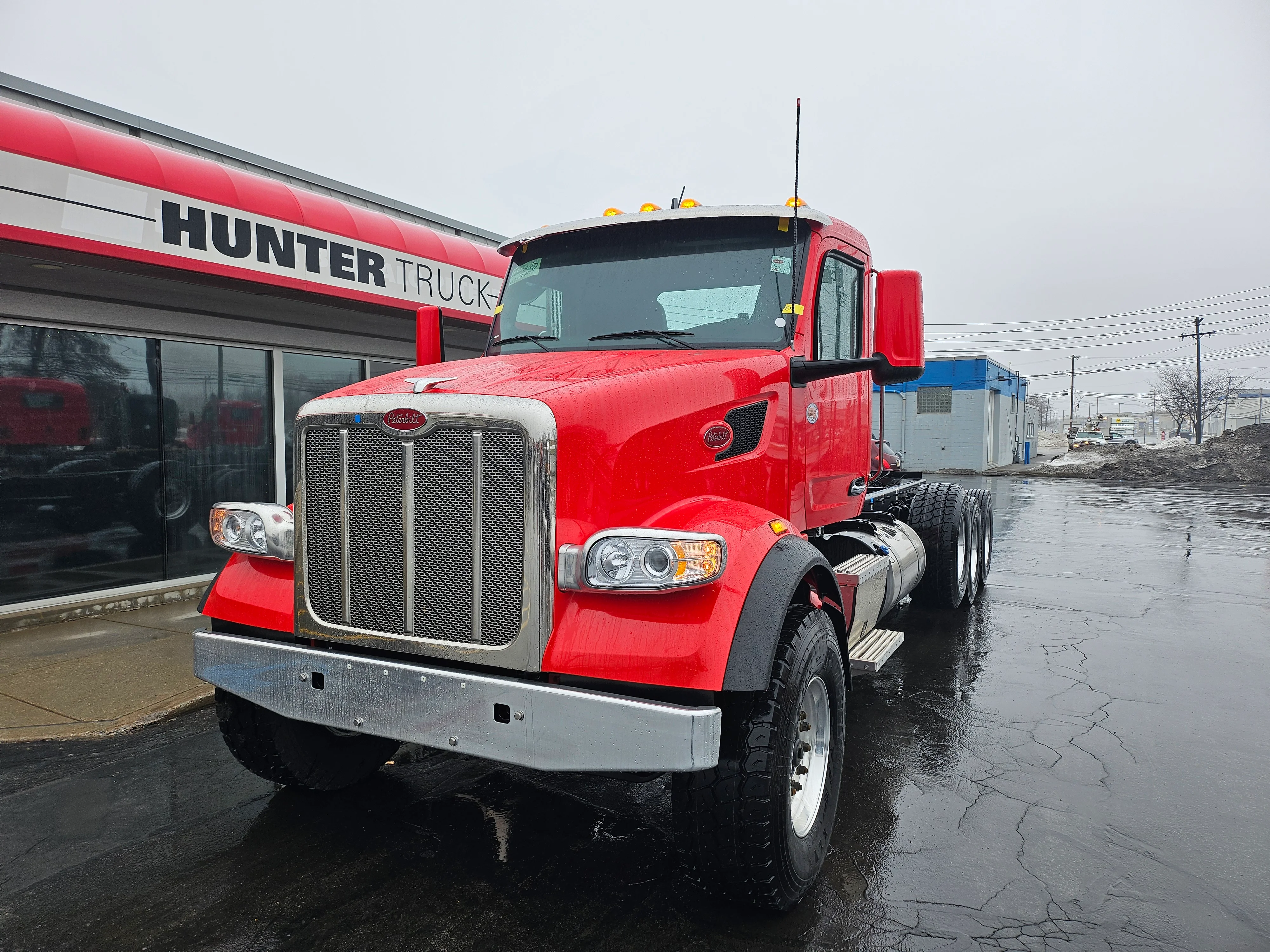 2025 Peterbilt 567 in BUFFALO, NY