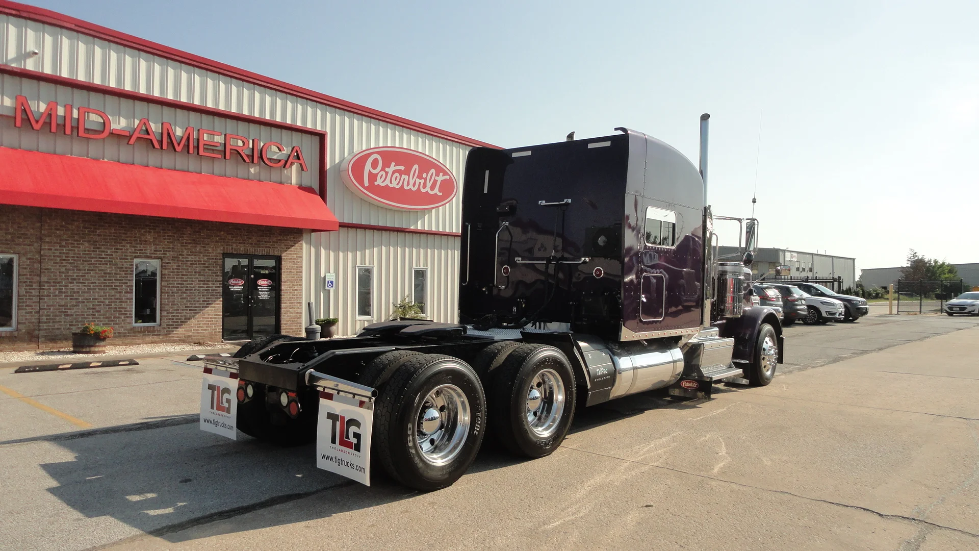 2017 Peterbilt 389 in O'fallon, MO — photo 4
