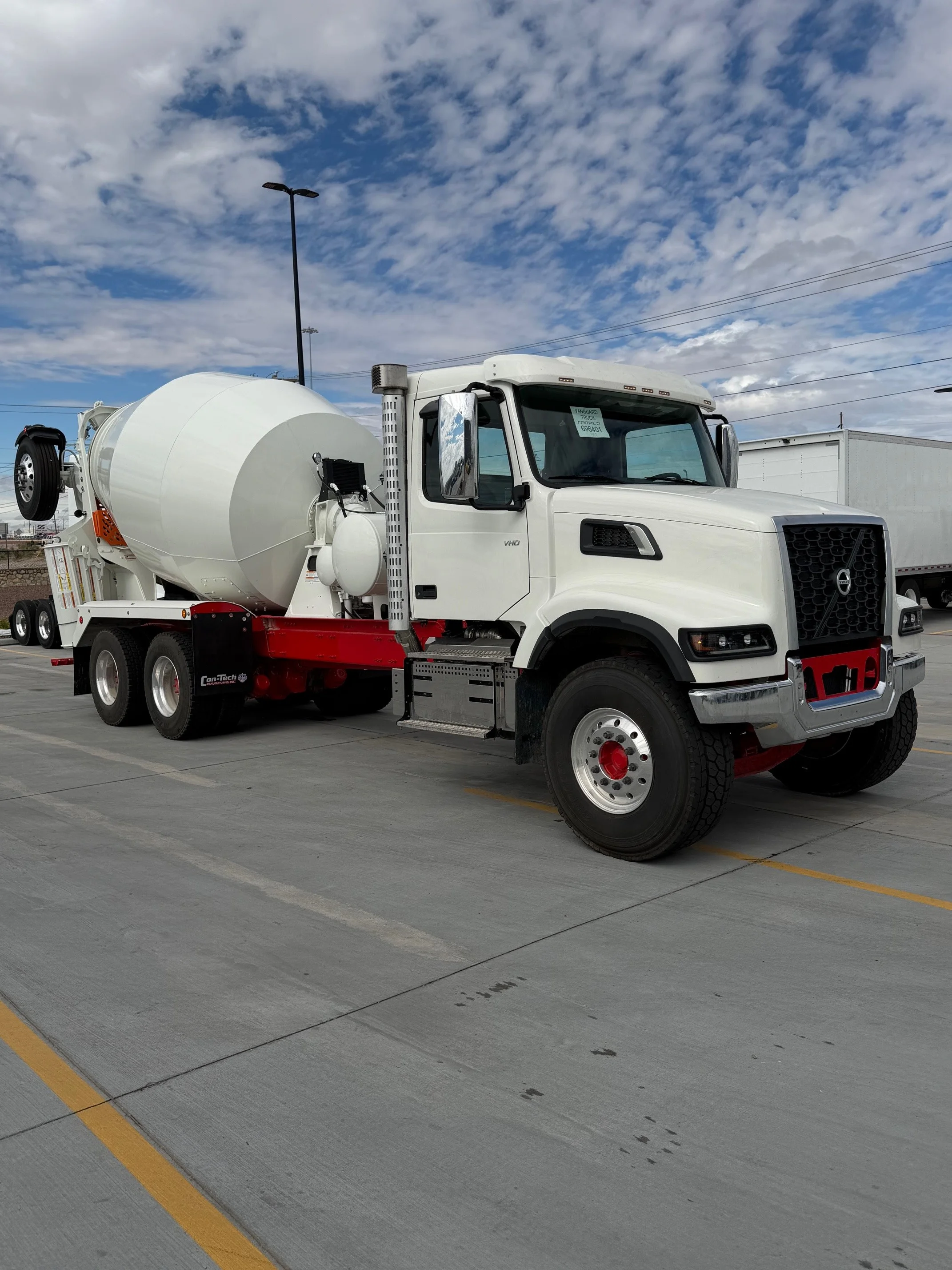 2026 Volvo VHD 300
