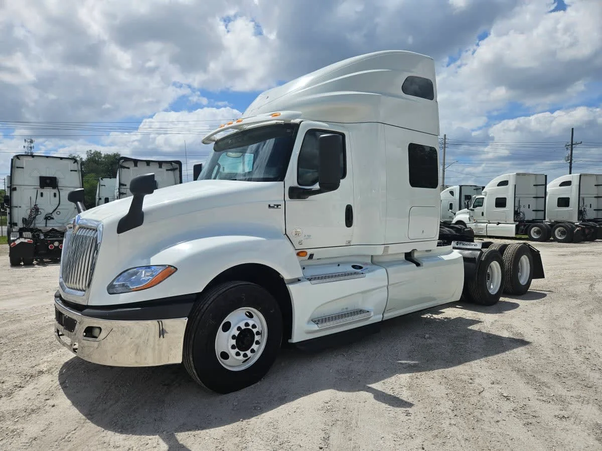2020 International LT in Orlando, FL