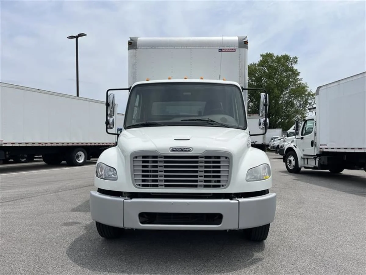 2020 Freightliner M2 106 in Beltsville, MD — photo 2