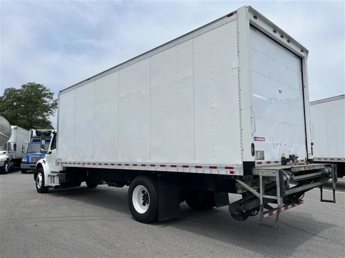 2020 Freightliner M2 106 in Beltsville, MD — photo 6