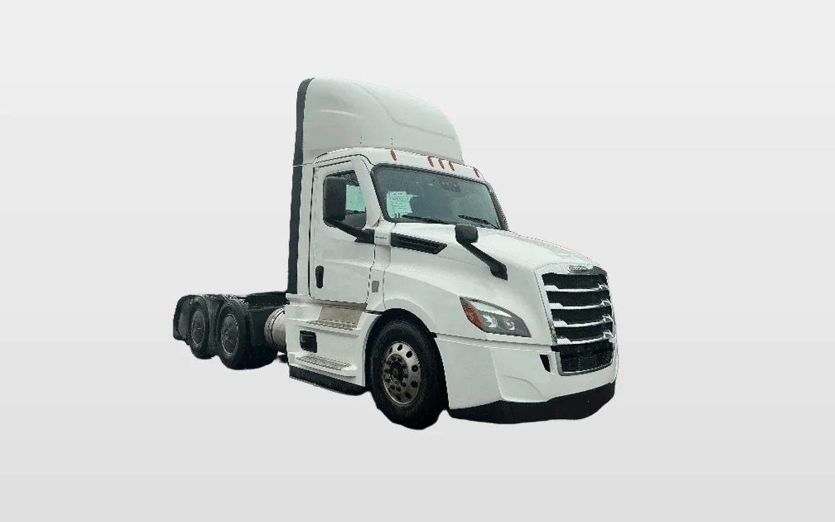 2022 Freightliner Cascadia - image 1