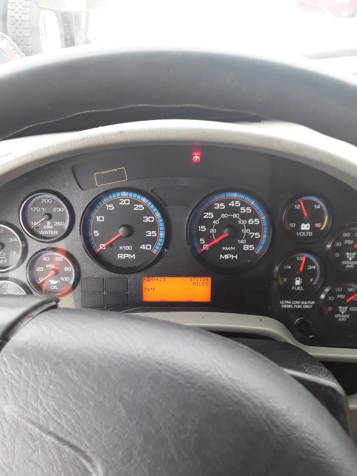 2018 International 4300 - image 11