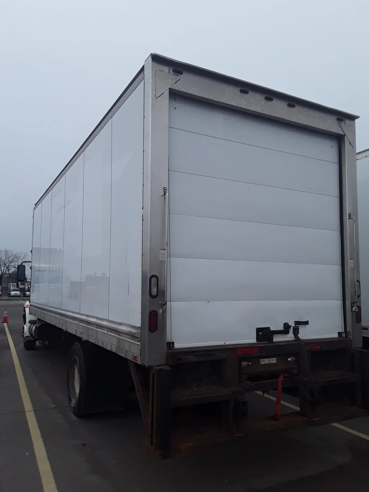 2018 International 4300 - image 4