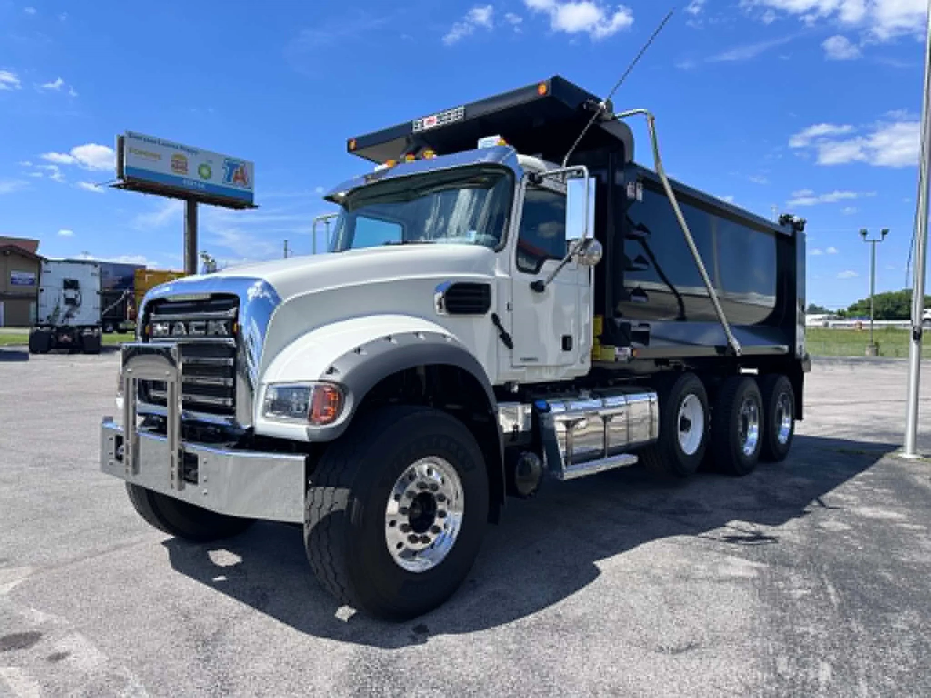 2024 Mack Granite in La Vergne, TN — photo 4