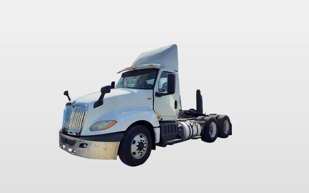 2018 International - image 1