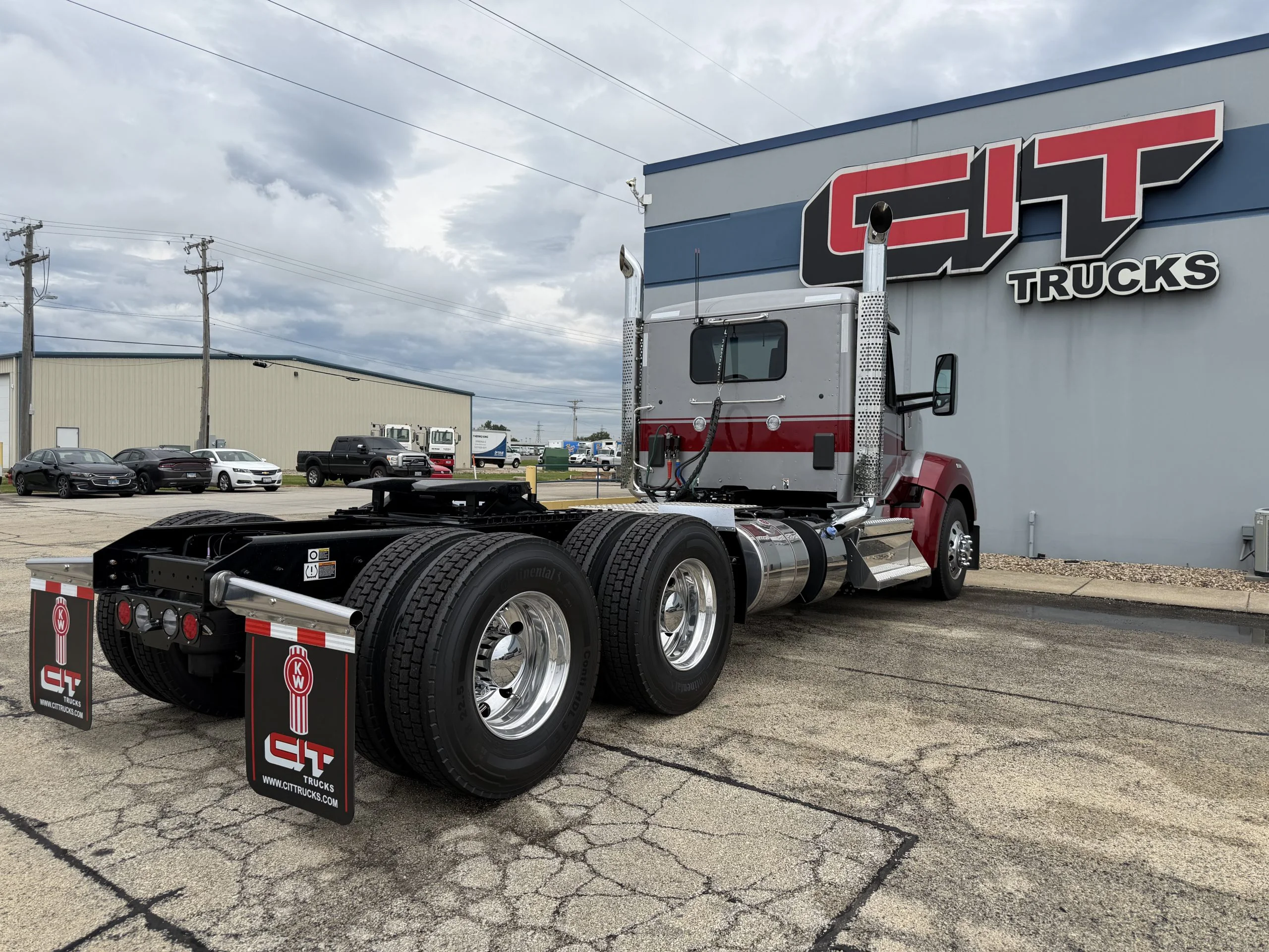 2027 Kenworth W990 in Springfield, IL — photo 5