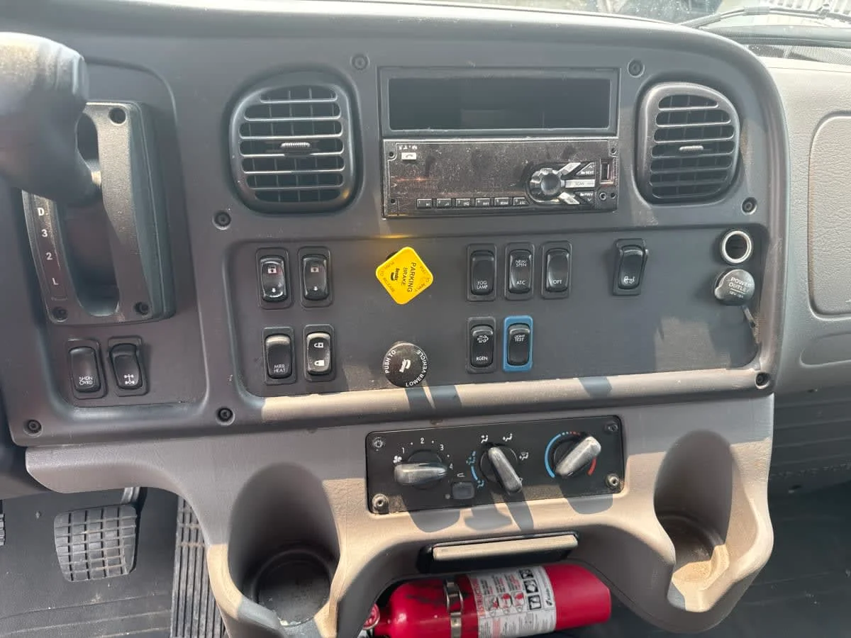 2019 Freightliner M2 106 in Syracuse, NY — photo 10