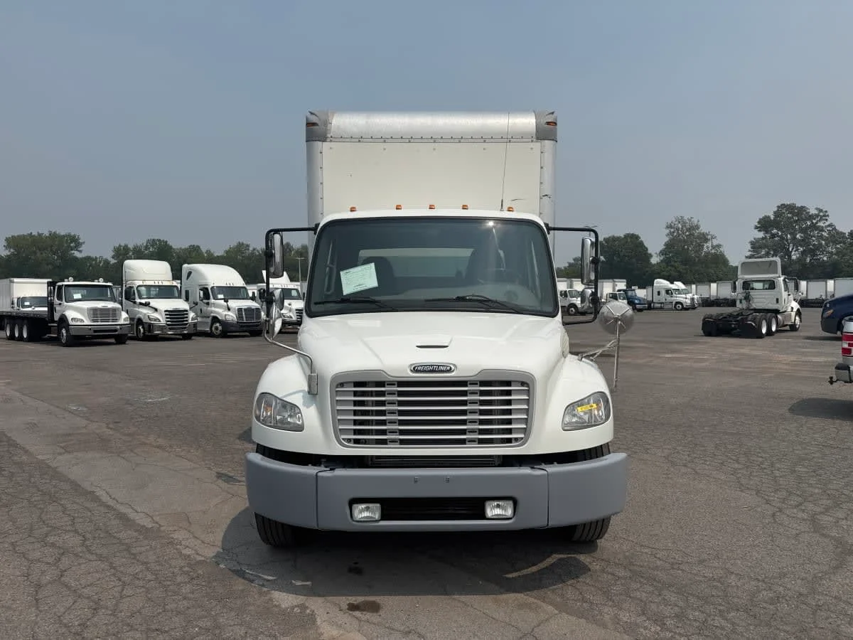 2019 Freightliner M2 106 in Syracuse, NY — photo 2