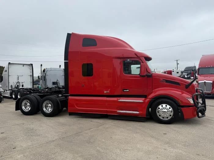 2024 Peterbilt 579 - image 15